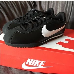 Nike Cortez. Ladies 8.5.